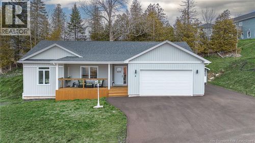 8 Blenheim Dr, Quispamsis, NB, E2G0L9 | Card Image