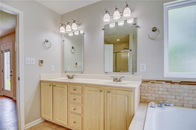 1st Floor Primary Bathroom | Image 23