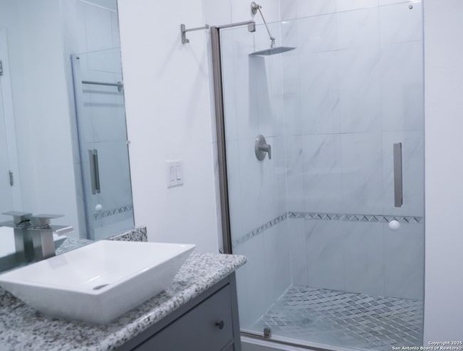 3rd Bedroom en-suite shower | Image 23