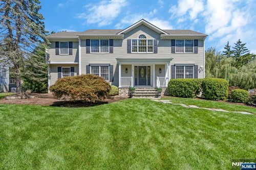 312 William Way, Wyckoff, NJ, 07481-2109 | Card Image