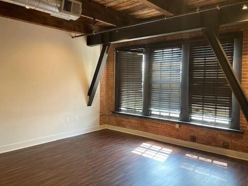 apt-209-806 Sampson St, Houston, TX, 77003-3317 | Card Image