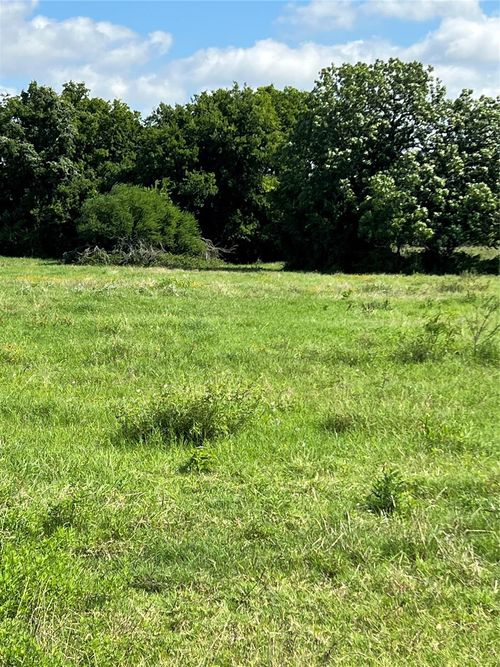 399 Prune Rd, La Grange, TX, 78945 | Card Image