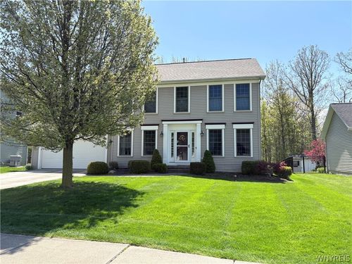 2314 Winterberry Dr, Lake View, NY, 14085-9586 | Card Image