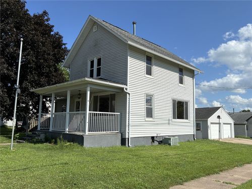 602 E 9th St, Vinton, IA, 52349-2038 | Card Image