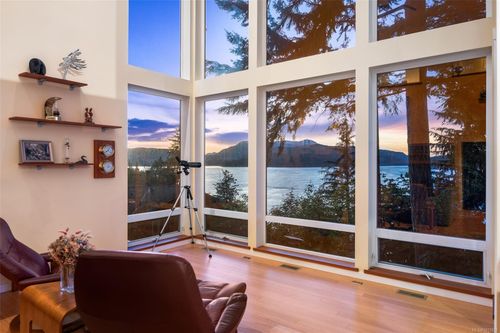 5898 Race Point Rd, Campbell River, BC, V9H1N7 | Card Image