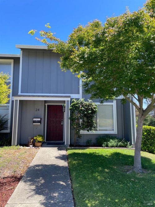 24 Park Ln, El Sobrante, CA, 94803-1220 | Card Image
