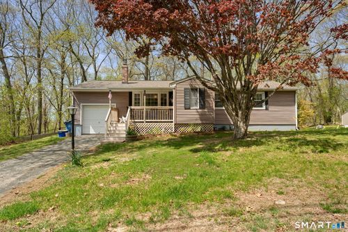 17 Ledgewood Dr, Gales Ferry, CT, 06335-1622 | Card Image