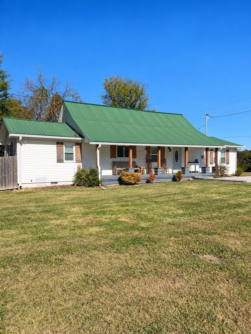 435 Vernon Winton Rd, Hillsboro, TN, 37342-3246 | Card Image