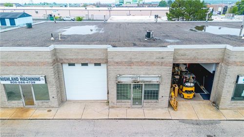 {{alt}} | Card Image