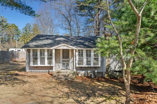 67 Priscilla Ave, Duxbury, MA, 02332-5216 | Card Image