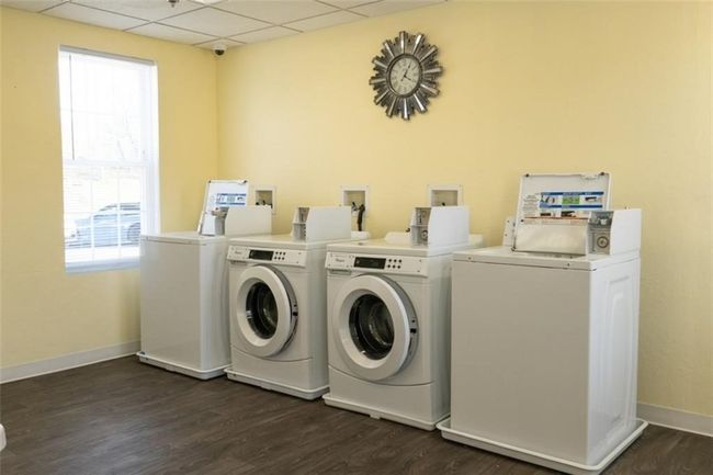 APT-25 - 148 Bernon St, Condo with 2 bedrooms, 1 bathrooms and 2 parking in Woonsocket RI | Image 6