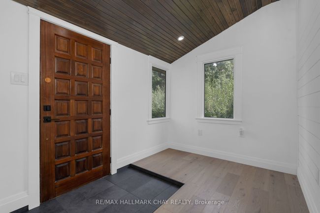 7 Napier St, House other with 3 bedrooms, 1 bathrooms and 7 parking in Barrie ON | Image 7