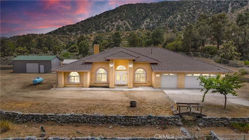 1679 Desert Front Rd, Wrightwood, CA, 92397-9757 | Card Image