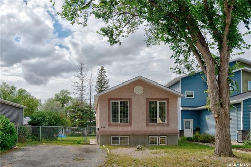 908 Connaught Street, Regina, SK, S4T4S6 | Card Image