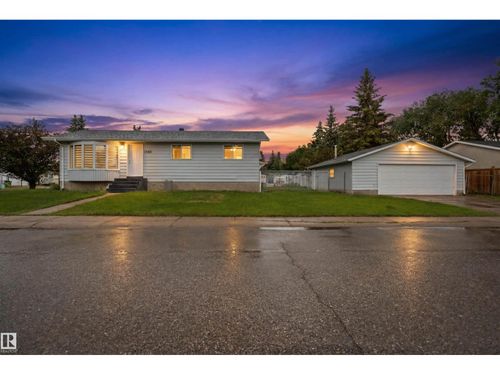 3548 20 Ave Nw, Edmonton, AB, T6L3E1 | Card Image