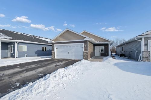 140 9th Ave Ne, Isanti, MN, 55040-3200 | Card Image