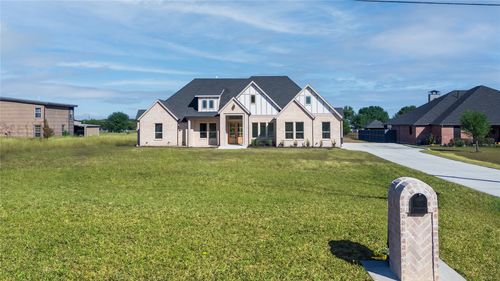819 Meadow Lark Ln, Red Oak, TX, 75154-5403 | Card Image