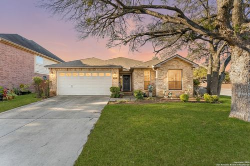 13127 Forum Rd, Universal City, TX, 78148-3234 | Card Image