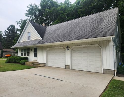 1370 Avonia Rd, Fairview, PA, 16415-1452 | Card Image