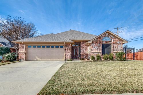 2025 Lorean Court, Hurst, TX, 76054 | Card Image