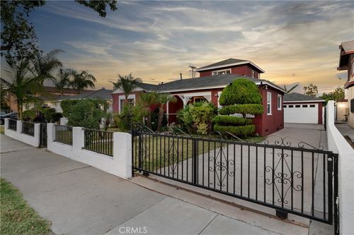 1866 San Francisco Ave, Long Beach, CA, 90806-5247 | Card Image