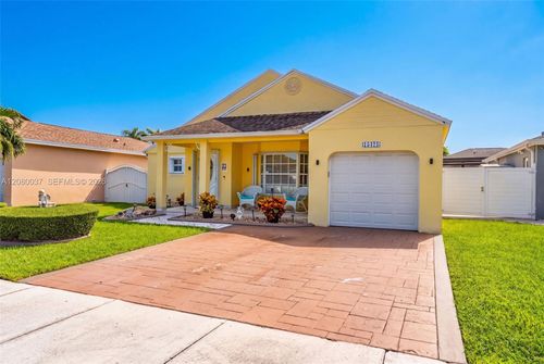 15421 Sw 144th Ct, Miami, FL, 33177-6858 | Card Image
