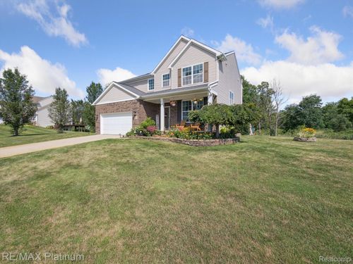 12191 Boldrey Dr, Fenton, MI, 48430-9654 | Card Image