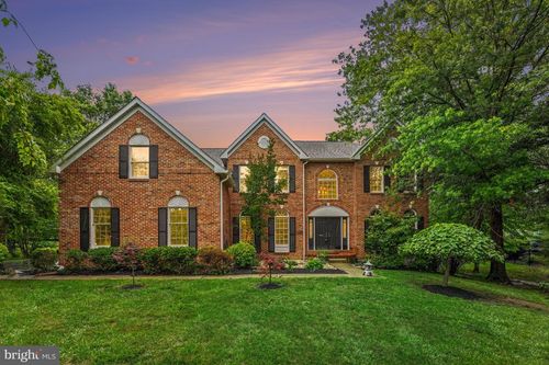 183 Pembrooke Cir, PHOENIXVILLE, PA, 19460-5725 | Card Image