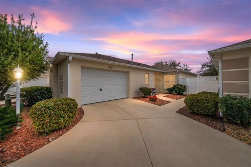 8702 Se 166th Birchbrook Loop, The Villages, FL, 32162-5872 | Card Image