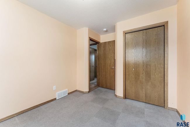 201 N Foss Ave, House other with 3 bedrooms, 3 bathrooms and null parking in Sioux Falls SD | Image 13