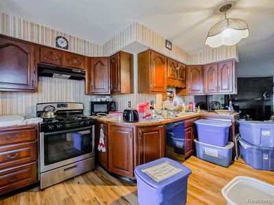 20588 Poinciana, Home with 3 bedrooms, 1 bathrooms and null parking in Redford Twp MI | Image 3