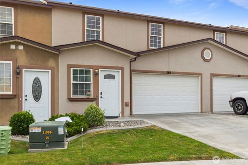 149 S Tweedt Pl, Kennewick, WA, 99336-4205 | Card Image