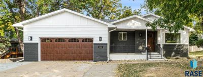 2304 Kiwanis Ave, House other with 3 bedrooms, 1 bathrooms and null parking in Sioux Falls SD | Image 1