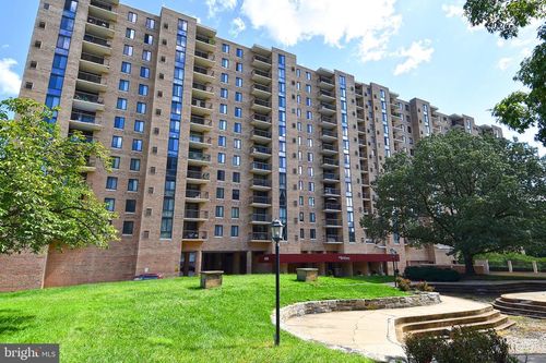 apt-1218-4500 S Four Mile Run Dr, ARLINGTON, VA, 22204-3582 | Card Image