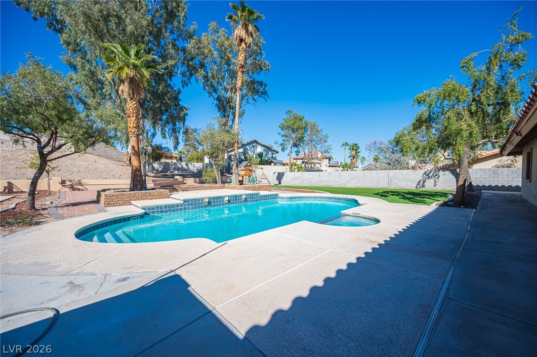 Residential in Las Vegas 4