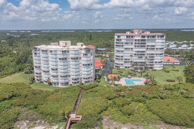 PH6 - 3870 N Highway A1a, Condo with 2 bedrooms, 2 bathrooms and null parking in Hutchinson Island FL | Image 62