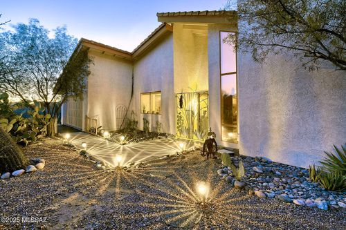4435 E Calle Del Conde, Tucson, AZ, 85718-4301 | Card Image