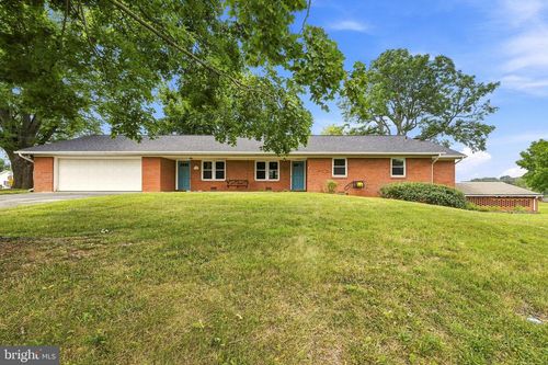 23 Drake Ave, Falling Waters, WV, 25419-3812 | Card Image