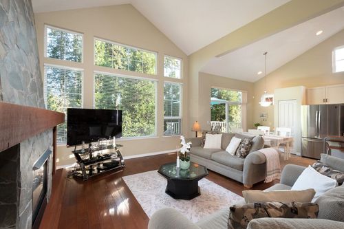 10 Ashwood Dr, Port Moody, BC, V3H5H2 | Card Image