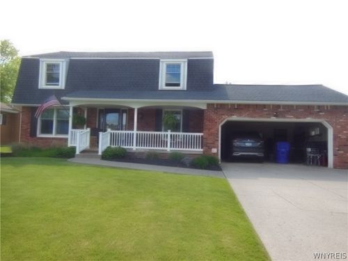 38 Old Farm Circle, West Seneca, NY, 14221 | Card Image