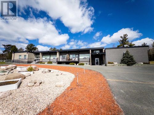 100 First Ave W, Kenora, ON, P9N3Z7 | Card Image