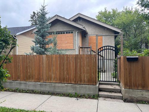 905 1 Street Nw, Calgary, AB, T2M2R9 | Card Image