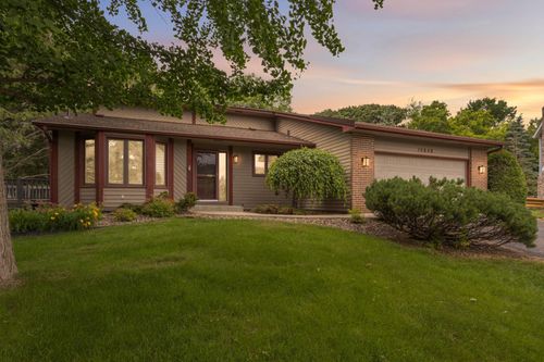 15048 Portland Ave, Burnsville, MN, 55306-5022 | Card Image