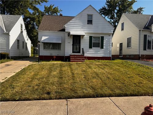 14215 Tokay Ave, Maple Heights, OH, 44137-3839 | Card Image