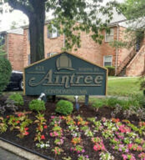 72-421 Redding Rd, Lexington, KY, 40517-2519 | Card Image