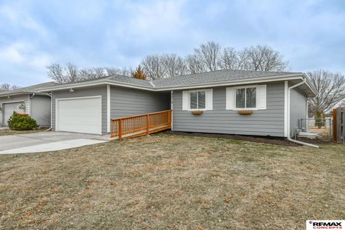 2210 Sw 16th St, Lincoln, NE, 68522-2426 | Card Image