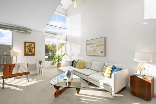 apt-215-1829 3rd Ave S, Minneapolis, MN, 55404-2185 | Card Image