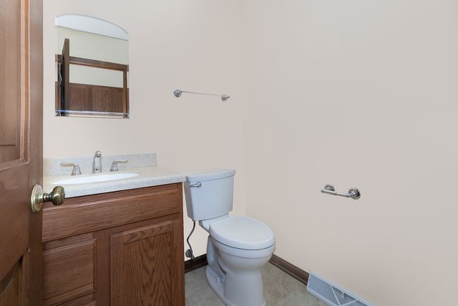 1280 W Bauer Rd, Home with 5 bedrooms, 3 bathrooms and 4 parking in Naperville IL | Image 10