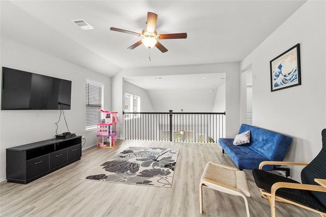 2739 Meadow View Ln, House other with 5 bedrooms, 4 bathrooms and 2 parking in Conroe TX | Image 18