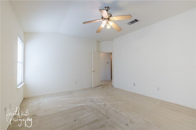 2006 Charlotte Way, House other with 3 bedrooms, 2 bathrooms and 2 parking in Round Rock TX | Image 9